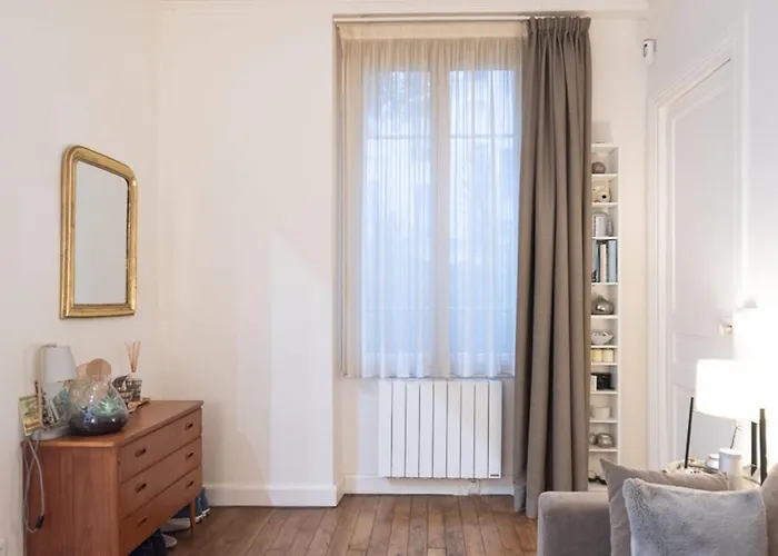 Apartment Nice Love Nest Well Located In